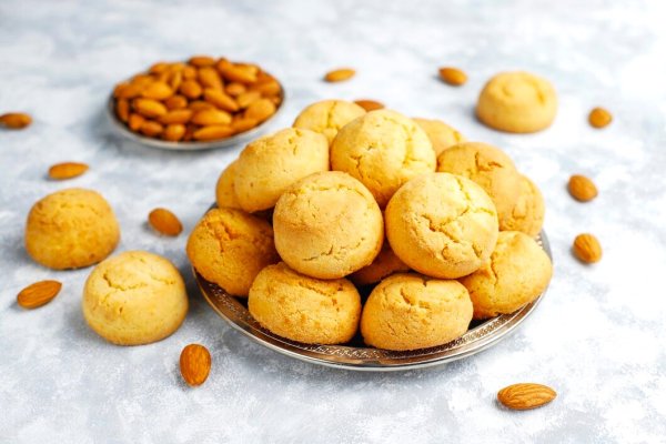 Fursecuri cu migdale - un desert simplu si delicios