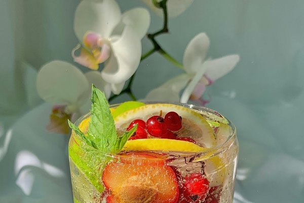 4 rețete de băuturi sănătoase pe care trebuie să le încerci