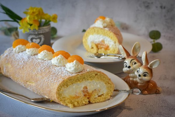 Rulada pufoasa cu crema de frisca si mandarine - un desert usor si racoritor