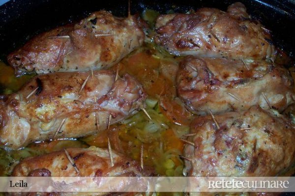 Pulpe umplute pe pat de legume