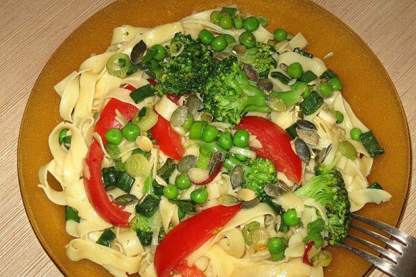 Salata de Paste cu Legume