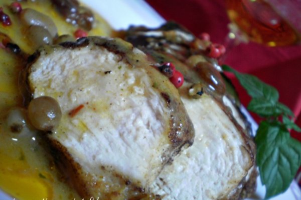 Pui cu Scortisoara si Stafide