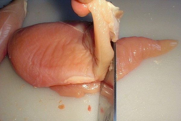 Cum se Dezoseaza si se Taie in Felii, Pieptul de Pui