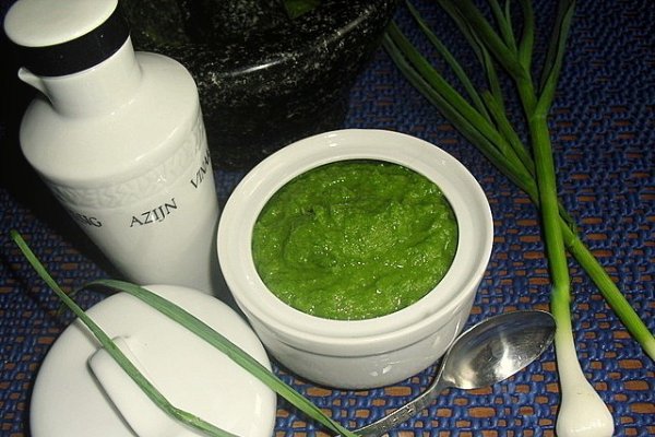 Mujdei din Usturoi Verde