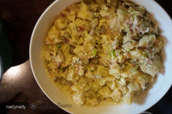 Salata de cartofi cu peste afumat