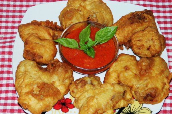 Aripioare in aluat crocant