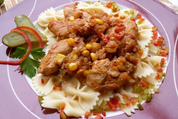 Tocanita picanta de pui