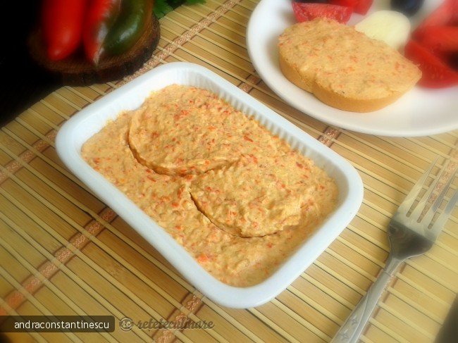 Salata de vinete cu ardei copt