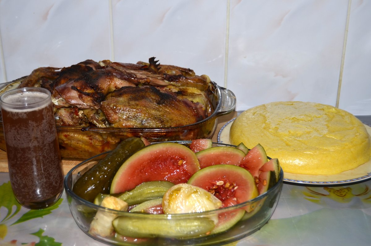 Harbuji (pepeni verzi) murati, cu friptura de cocos de tara